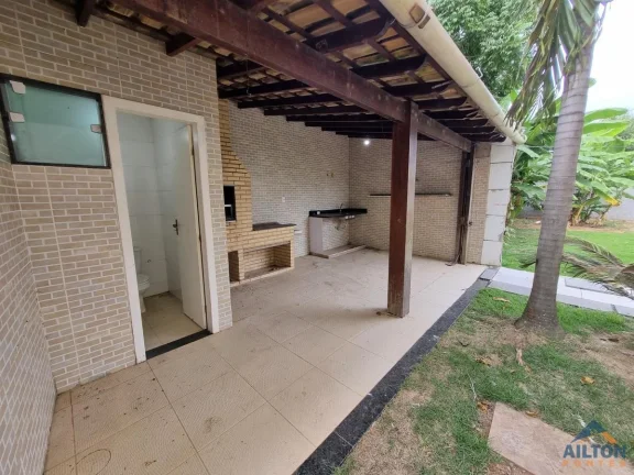 Imagem Casa Duplex com 3 Suítes à Venda na Praia do Morro Guarapari-ES