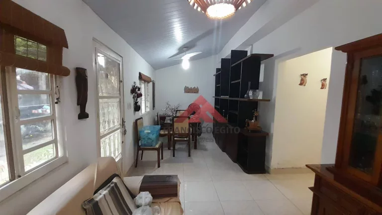 Imagem Apartamento varanda, sala quarto com closed,em otima localização em santa rosa,proximo a todo comércio do largo marrão,vaga de garagem na escritura.