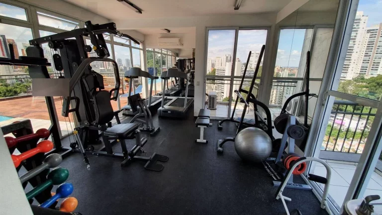 Imagem LOCAÇÃO * ESTUDIO * SEMI MOBILIADO * ANDAR ALTO * 1 VAGA