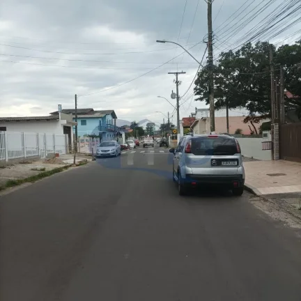 Imagem Casa a venda com 3 dormitorios no centro de Torres/RS