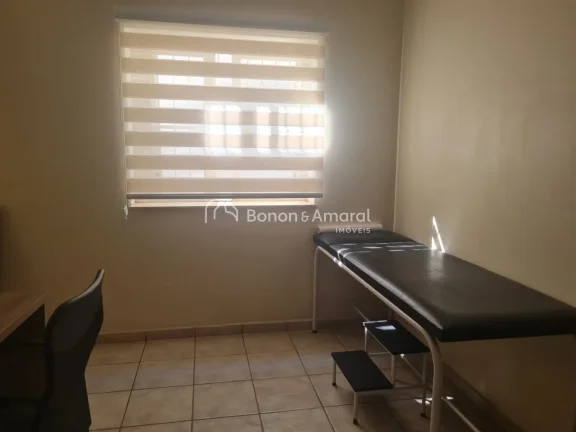 Imagem Casa comercial à venda em Campinas, Jd. Chapadão. Casa com 5 salas todas com banheiros, ampla rece...
