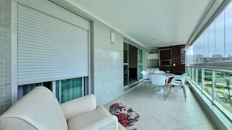 Imagem Imperdível! Apartamento à venda em Riviera de São Lourenço Módulo 07: 3 quartos, 1 suíte, 2 salas, 2 vagas, 113,25m² de área. Varanda gourmet!