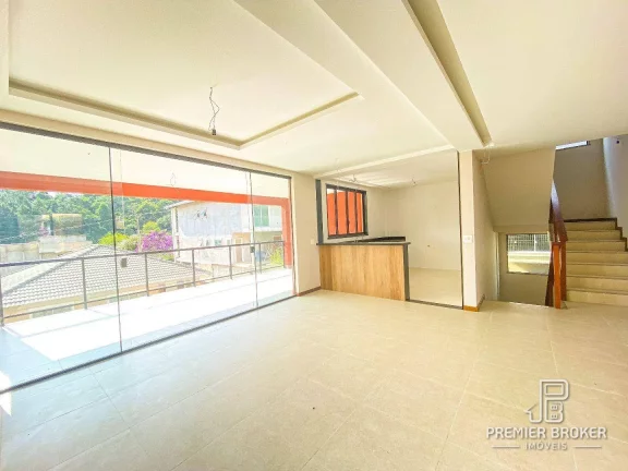 Imagem Casa à venda, 300 m² por R$ 1.350.000,00 - Vargem Grande - Teresópolis/RJ