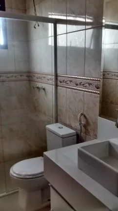 Imagem Área útil de 320 m². Triplex com 3 vagas de garagem, lavabo, ampla sala para 3 ambientes com saca...