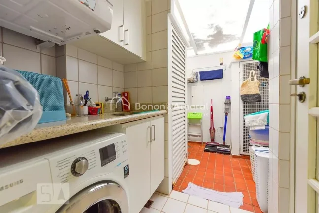 Imagem Conforto e praticidade em um lar pensado para o seu bem-estar. Localizado em uma das regiões mais c...