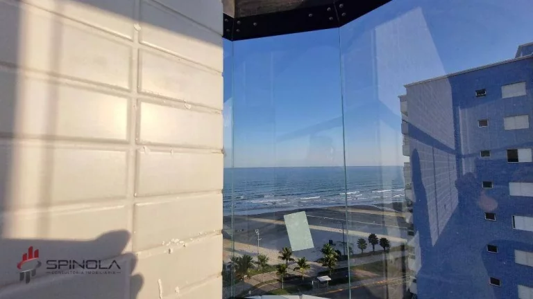 Imagem Apartamento com 2 dormitórios à venda, 42 m² por R$ 529.000,00 - Maracanã - Praia Grande/SP