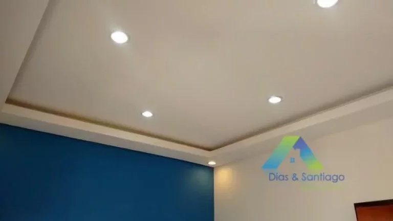 Imagem Imóvel ao lado da estação São Judas do metro ótimo para morar ou escritório.