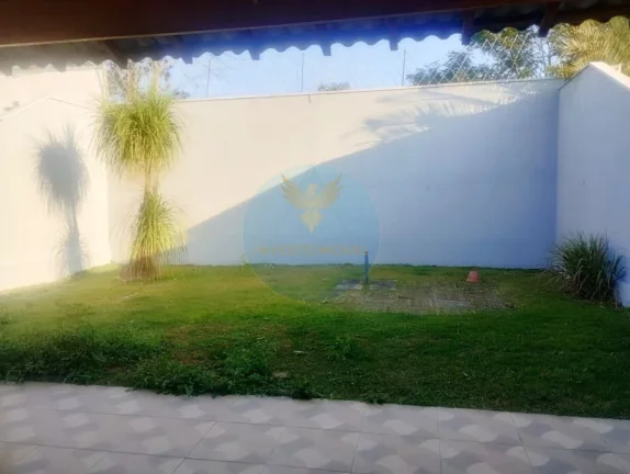 Imagem Casa com 4 Suítes e Área Gourmet em Condomínio Arborizado