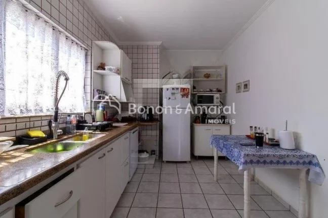 Imagem Descubra esta magnífica casa de 257 metros quadrados, perfeita para quem busca conforto e sofistica...