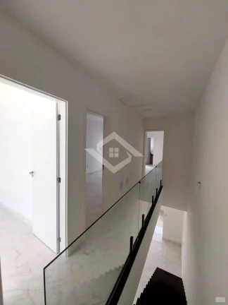 Imagem Casa duplex de 2 suítes, escritório, piscina. Cond Grand Park. Campo Grande