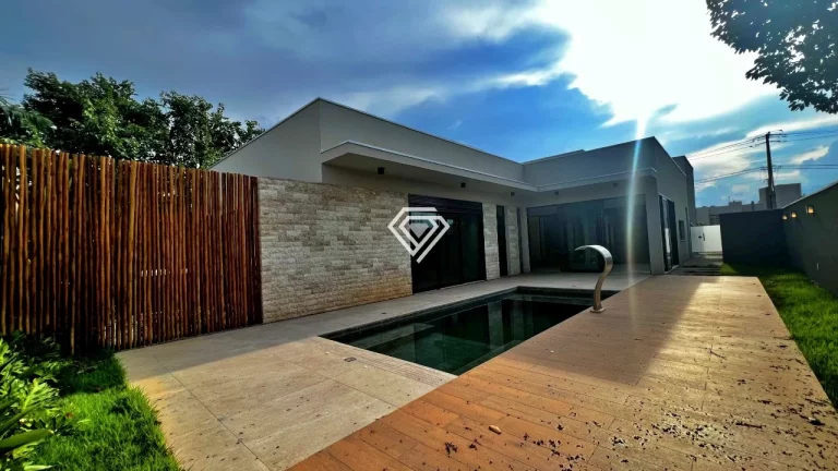 Imagem Casa 3 Suítes, + Escritório, 240 m² c/ lazer à venda no Condomínio Caribe