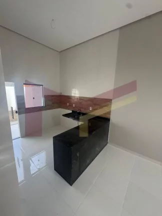 Imagem Casa 2/4 sendo uma suite no Jardim dos Girrassois