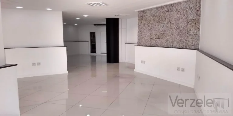 Imagem Sala Comercial para Venda em Balneário Camboriú / SC no bairro Centro