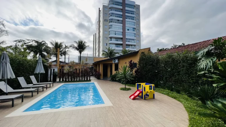 Imagem Casa à venda São Lourenço com excelente lazer e paisagismo.