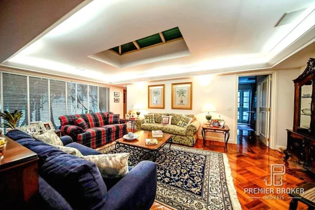 Imagem Casa com 5 dormitórios à venda, 515 m² por R$ 3.800.000,00 - Comary - Teresópolis/RJ
