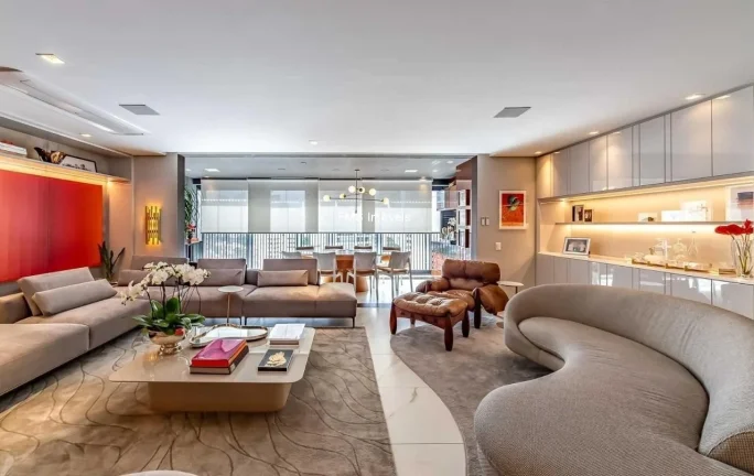 Imagem Apartamento de luxo em Moema: 3 quartos, 3 suítes, 1 sala, 2 vagas de garagem e 149,00m² de área - São Paulo-SP.