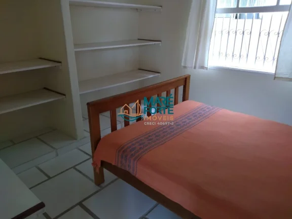 Imagem Casa principal, com uma Edícula no Centro de Ubatuba SP