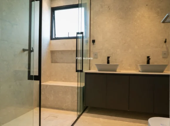 Imagem Imperdível! Apartamento com 4 quartos e 2 suítes em Moema. Venha conferir!