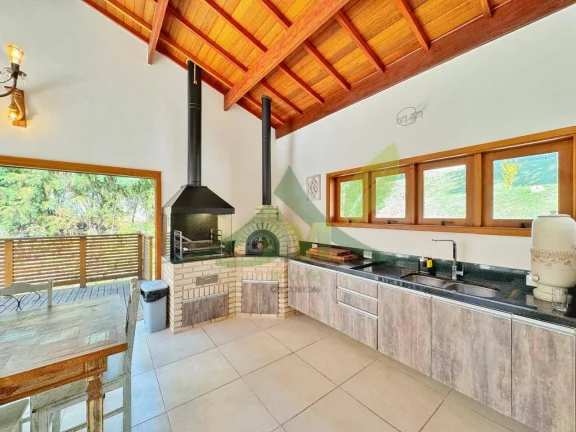Imagem Casa Mobiliada Alto Padrão em Condomínio - Atibaia