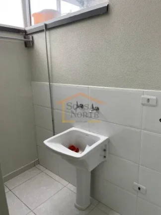 Imagem Sobrado em condomínio fechado, 2 dormitórios, sendo 2 suítes, com armários, camas e colchões, e...