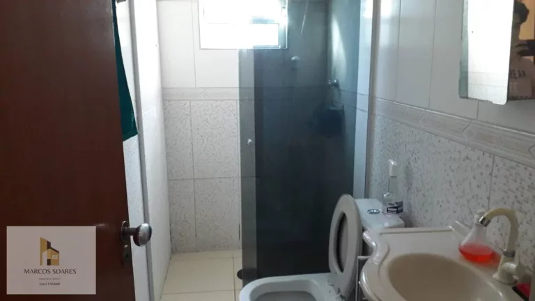 Imagem Sobrado à venda em Osasco, Vila Yara, 152,300m2 com 4 quartos, 8 vagas de garagem