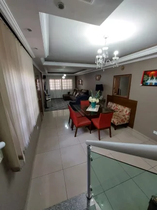 Imagem Sobrado a venda com 3 dorms sendo 1 suíte - Vila Arriete