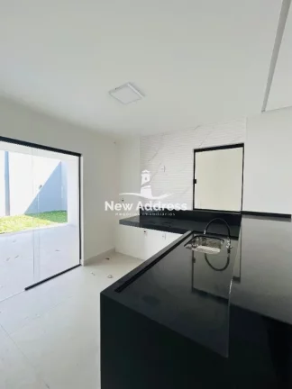 Imagem Casa duplex com ótimo acabamento à venda em Serra/ES