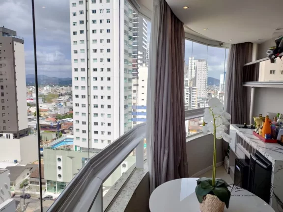 Imagem Apartamento 3 dormitórios para Venda em Balneário Camboriú / SC no bairro Centro
