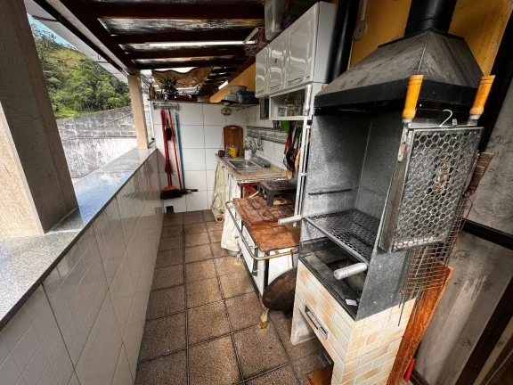Imagem Vendo esta maravilhosa Cobertura no centro de Nova Friburgo.