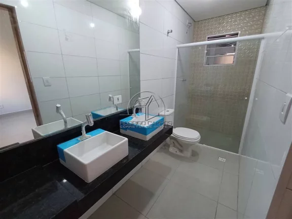 Imagem Espaçosa Casa Térrea à Venda no Ocian, Praia Grande - 3 Quartos e Churrasqueira
