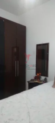 Imagem Casa com espaço externo com cobertura , garagem, em Guaratinguetá