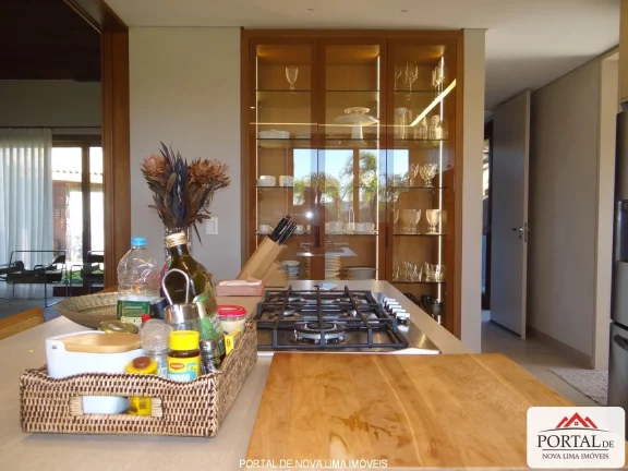 Imagem Casa de 4 quartos, alto luxo para locação, apenas 1 pavimento, você e sua família que tem bom gosto vão adorar!