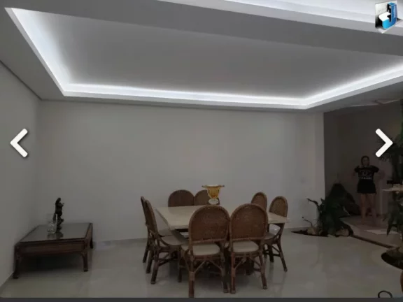 Imagem Casa de Alto Padrão com Sauna e Piscina à Venda em Tatuí - SP