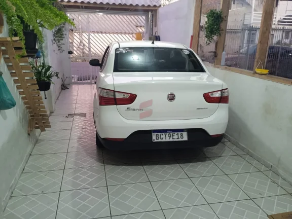 Imagem SOBRADO com 7 dormitórios à venda com 629m² por R$ 650.000,00 no bairro Borda do Campo - SÃO JOSÉ DOS PINHAIS / PR