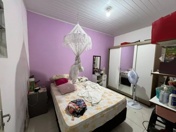 Imagem Casa em Rua Pública c/ Quintal Amplo | Confira Detalhes!