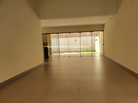 Imagem Casa Térrea com piscina no condomínio Jd. Vista Bella