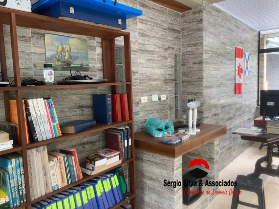 Imagem Casa a Venda no Bairro Serra Azul em Campos do Jordão-SP.