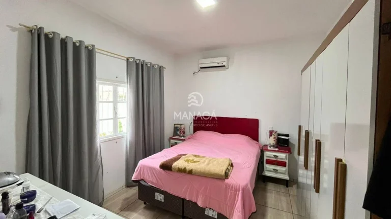 Imagem Casa Escriturada com 2 Quartos e Terreno Amplo