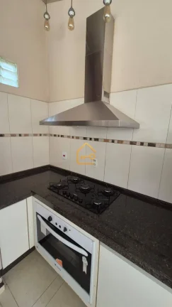 Imagem Casa Sobrado, 3 dormitórios(1 suite), Resid. Floradas da Serra, SJC
