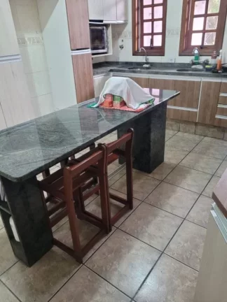 Imagem Sobrado com 4 dormitórios, 554 m² - venda por R$ 1.590.000,00 ou aluguel por R$ 15.325,00/mês - Centro - Poá/SP