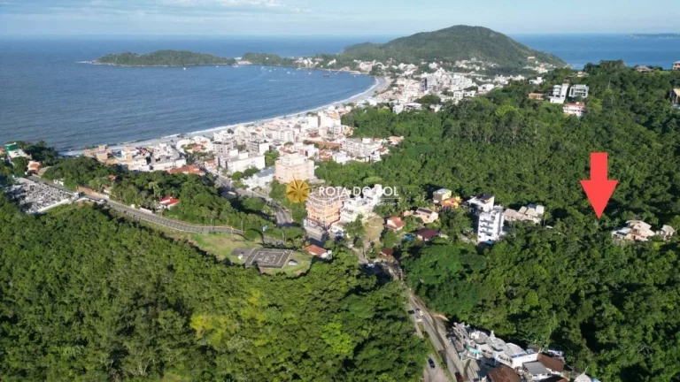 Imagem Terreno à venda no Centro de Bombinhas