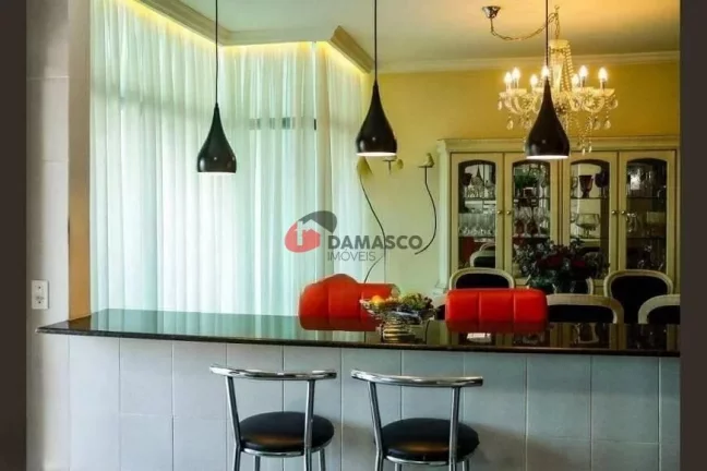 Imagem Sobrado à venda 3 Quartos, 1 Suite, 4 Vagas, 292M², Santa Maria, São Caetano do Sul - SP