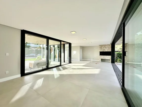 Imagem Casa em Condominio 4 Dormitórios - Bairro Atlantida