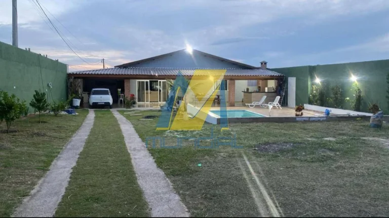 Imagem Chácara completa em Piracicaba com porteira fechada