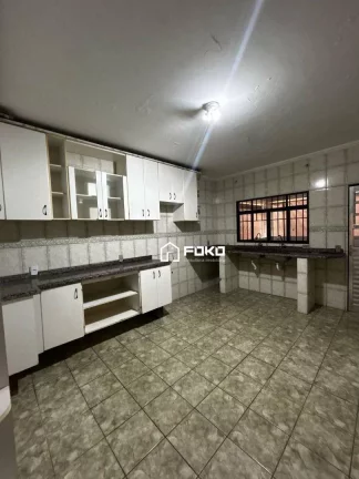 Imagem Sobrado com 3 dormitórios para alugar, 250 m² por R$ 3.180,00/mês - Jardim Rosa de Franca - Guarulhos/SP