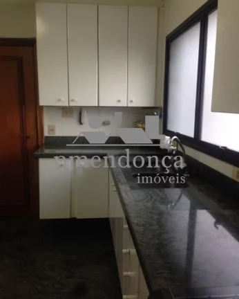 Imagem Apartamento em Higienópolis com 03 suí­tes e 03 vagas, 245m²