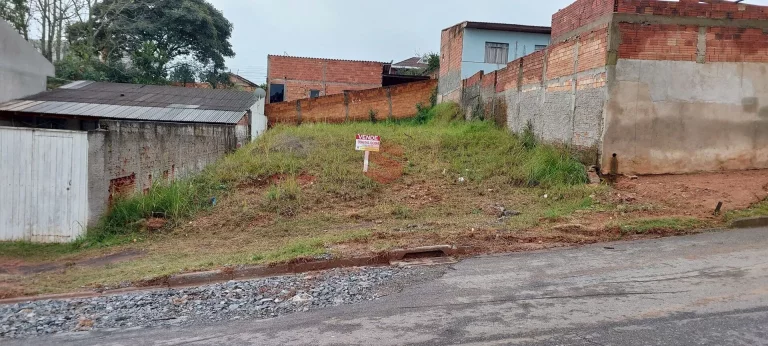 Imagem Terreno 200m2 com ótima infraestrutura