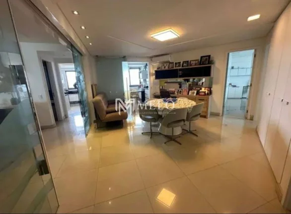 Imagem Av. Boa Viagem, 4qts., 4 suítes,4 vagas cobertas com 235m²...