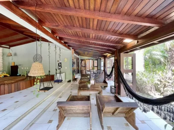 Imagem Casa em Condomínio a Venda no bairro Granja Viana - Cotia, SP