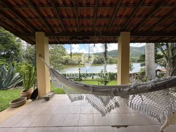 Imagem Chácara Á venda no condomínio Capela do Barreiro frente ao Lago